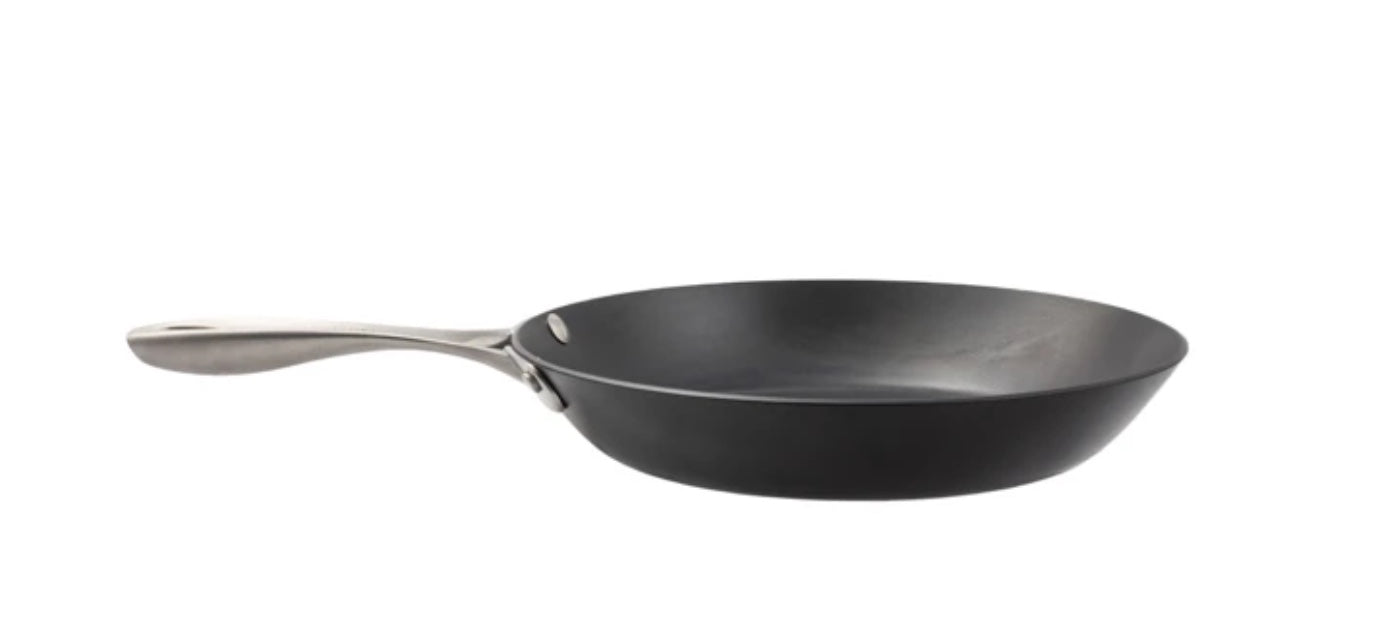 https://cegsupply.com/cdn/shop/products/10.75_CarbonSteelSkillet3_1024x1024@2x.jpg?v=1636428321